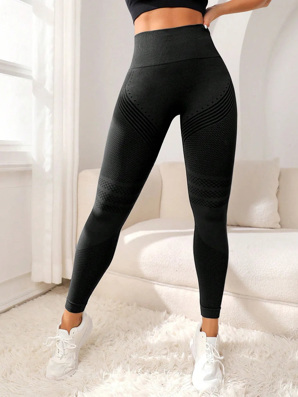 The SynchLift™ Glute Contour Legging Price: £34.99 (Compare at £65.00)
